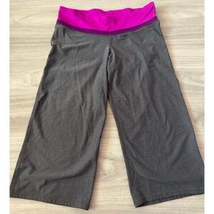 Champion Gray Capri Leggings Pink Waistband Size S